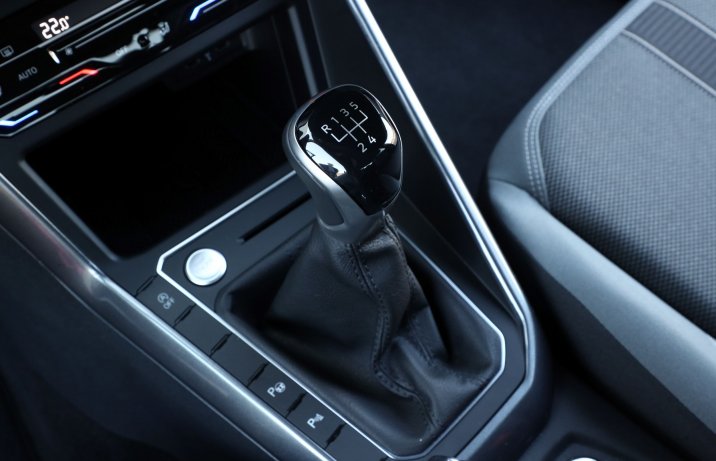Volkswagen Polo – dźwignia skrzyni biegów