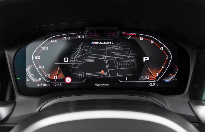 BMW M440i xDrive Gran Coupe cyfrowe wskaźniki