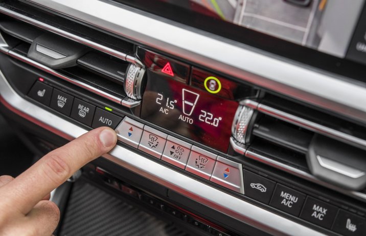 BMW M440i xDrive Gran Coupe obsługa klimatyzacji