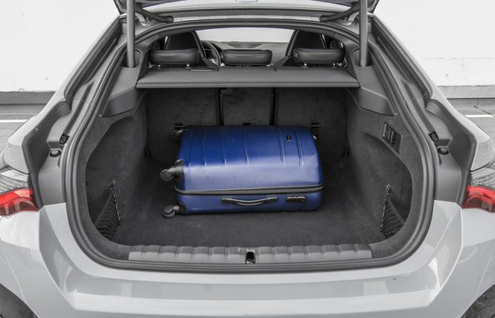BMW M440i xDrive Gran Coupe bagażnik