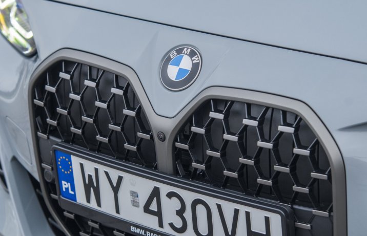 BMW M440i xDrive Gran Coupe grill