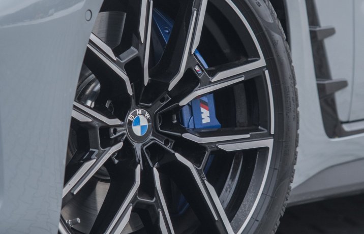 BMW M440i xDrive Gran Coupe laserowe reflektory