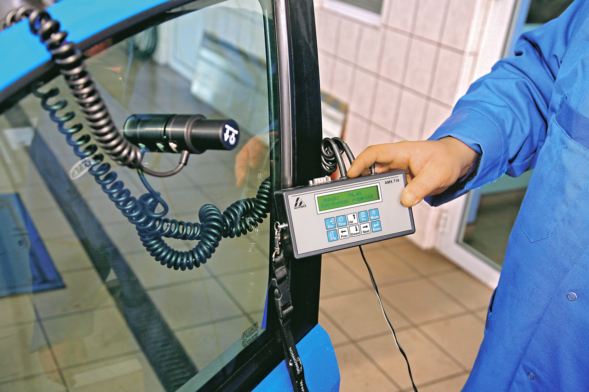 pomiar przepuszczalności szyby