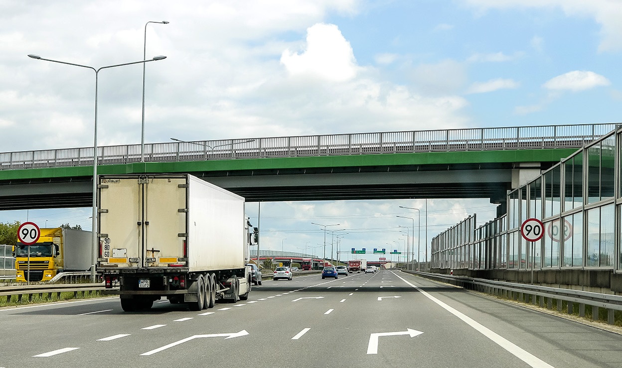 ograniczenie_predkosci_wiadukt