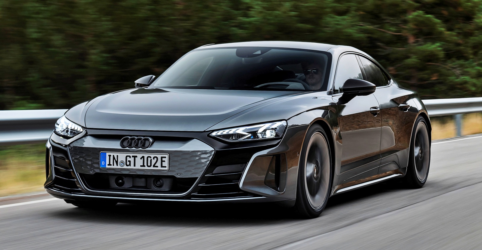 Audi RS e-tron GT przód