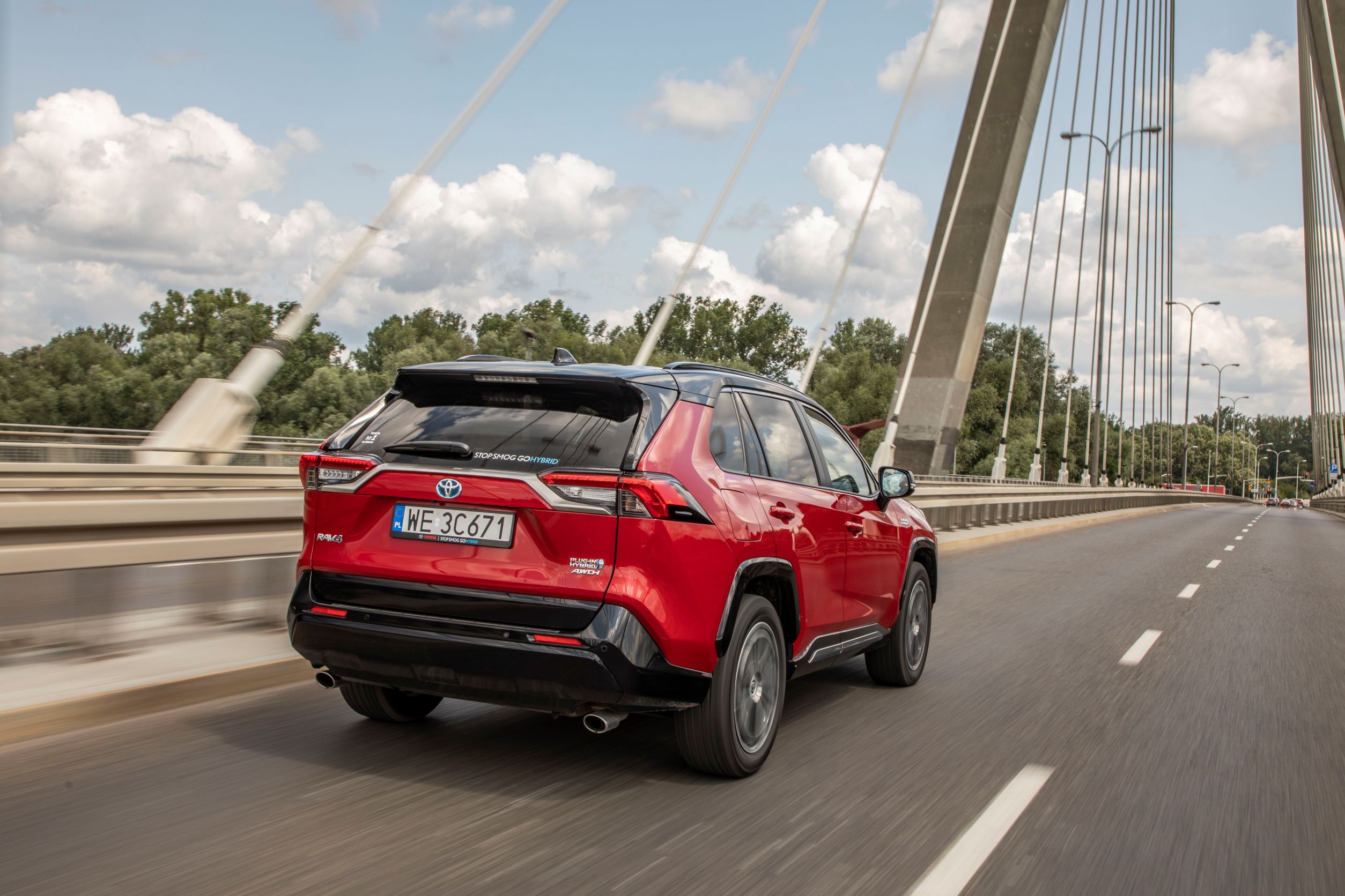 Rav4 phev online cena