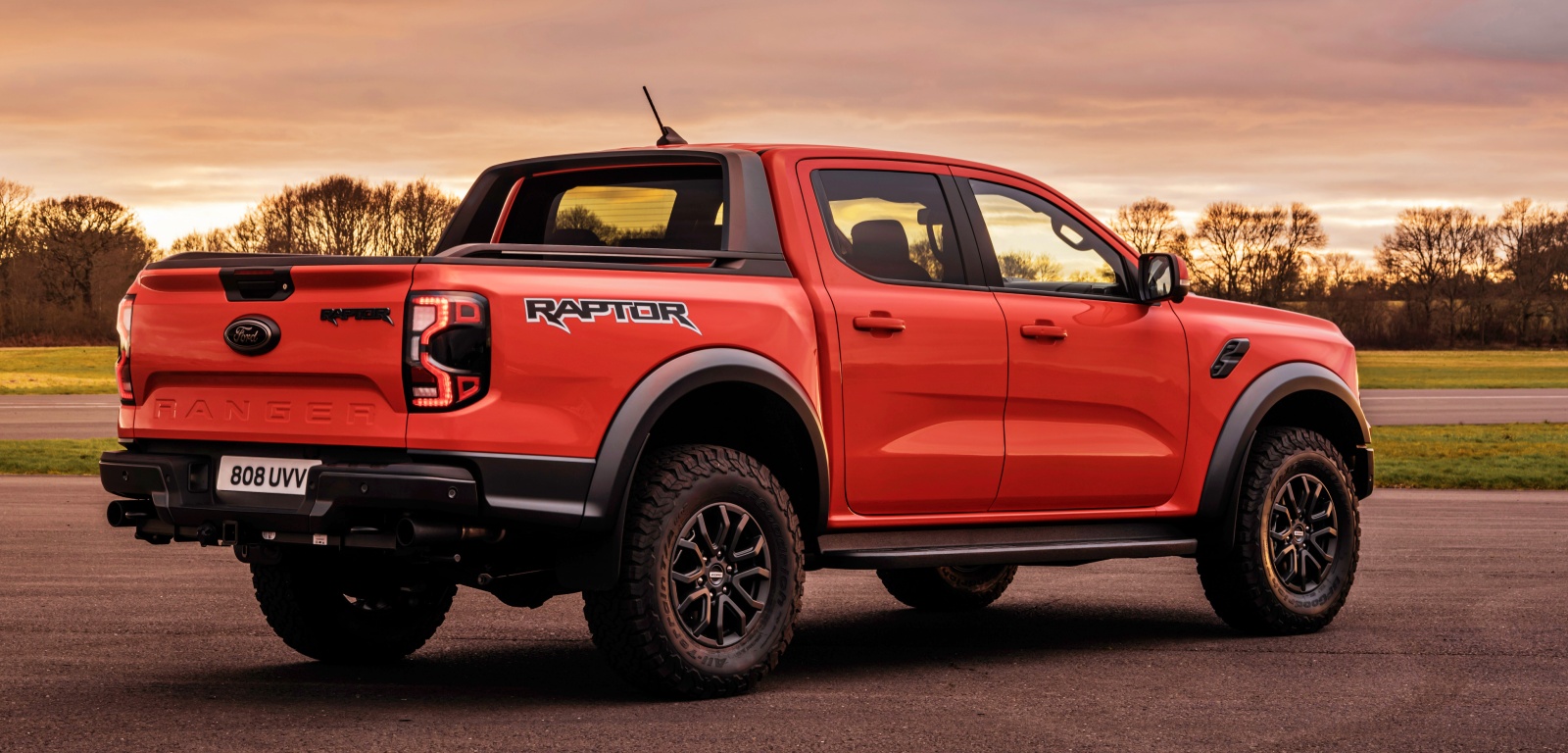 Ford_Ranger_Raptor_tyl