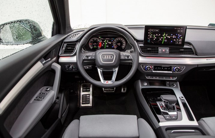 Audi Q5 40 TDI quattro S tronic – deska rozdzielcza