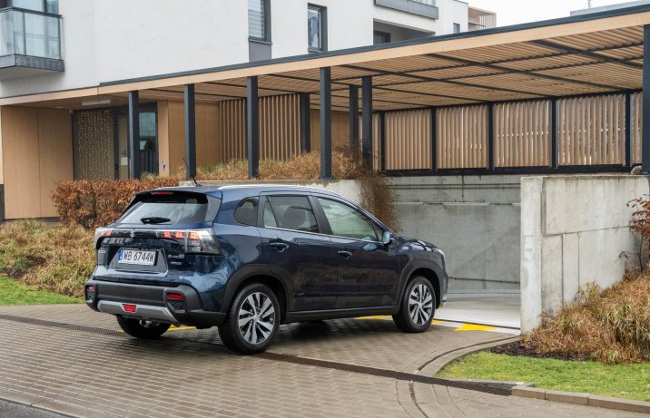 Suzuki S-Cross - tył