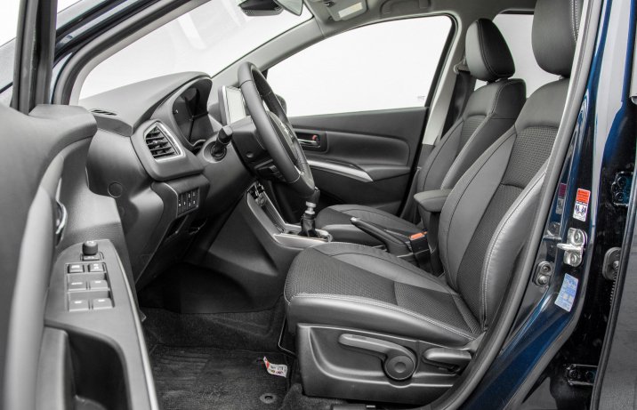 Suzuki S-Cross - fotele