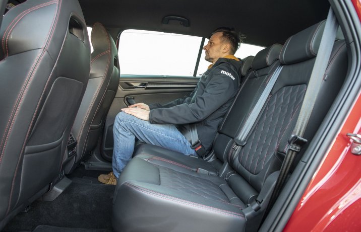 Skoda Kodiaq RS (2022) – tylne fotele, kanapa