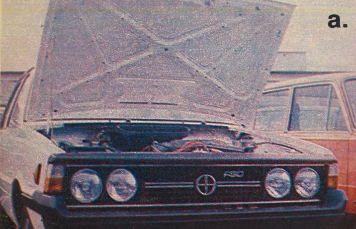 Polonez 1500 wersja popularna – przód z otwartą maską