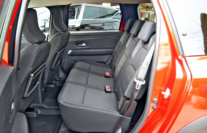 Dacia Jogger – kanapa