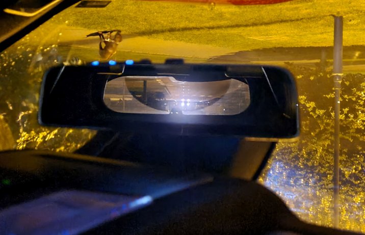 Toyota RAV4 Plug-in Hybrid - cyfrowe lusterko