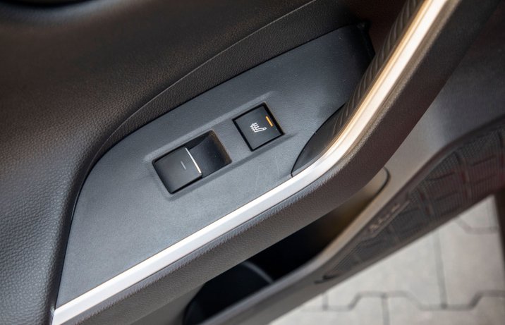Toyota RAV4 Plug-in Hybrid - ogrzewanie kanapy