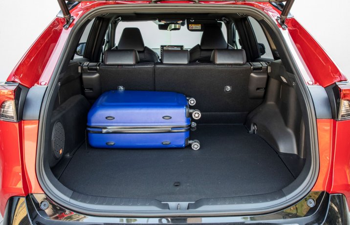 Toyota RAV4 Plug-in Hybrid - bagażnik