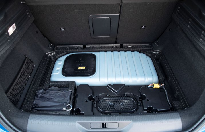 Peugeot 308 - pod dnem bagażnika