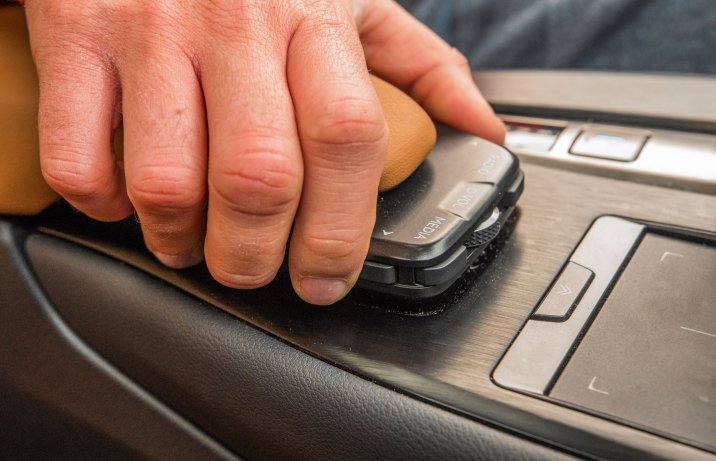 Lexus UX 300e - obsługa audio