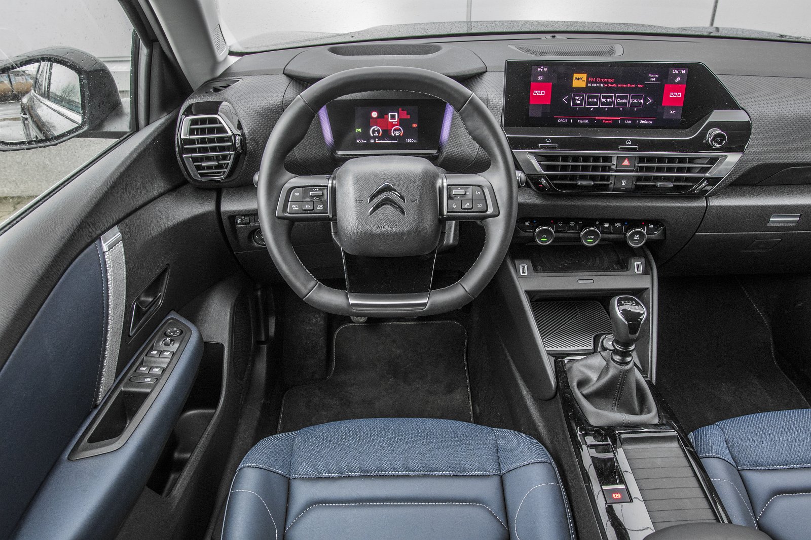 citroen c4 1.2 pt 2022 test kokpit