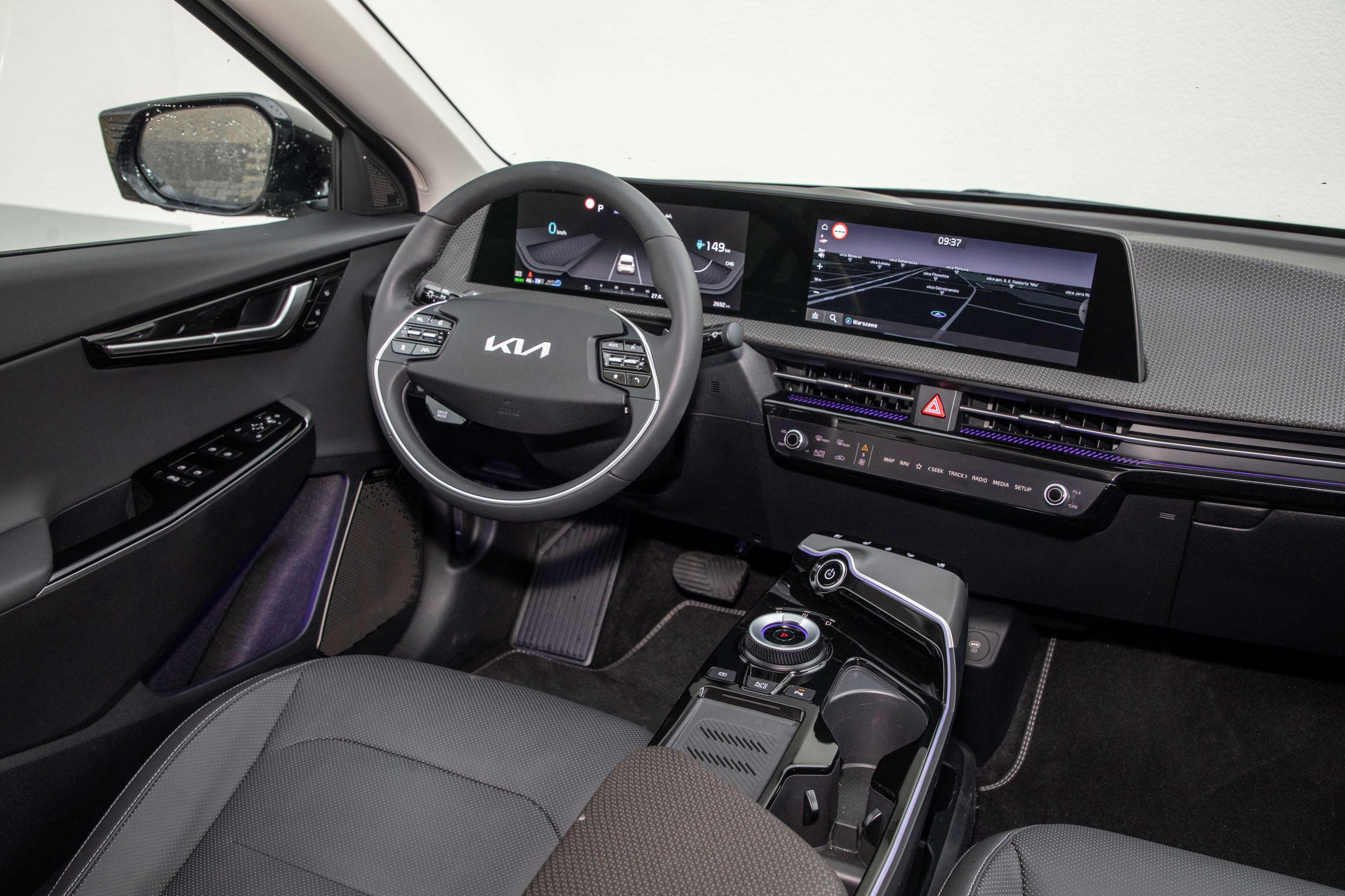 Kia EV6 - kokpit