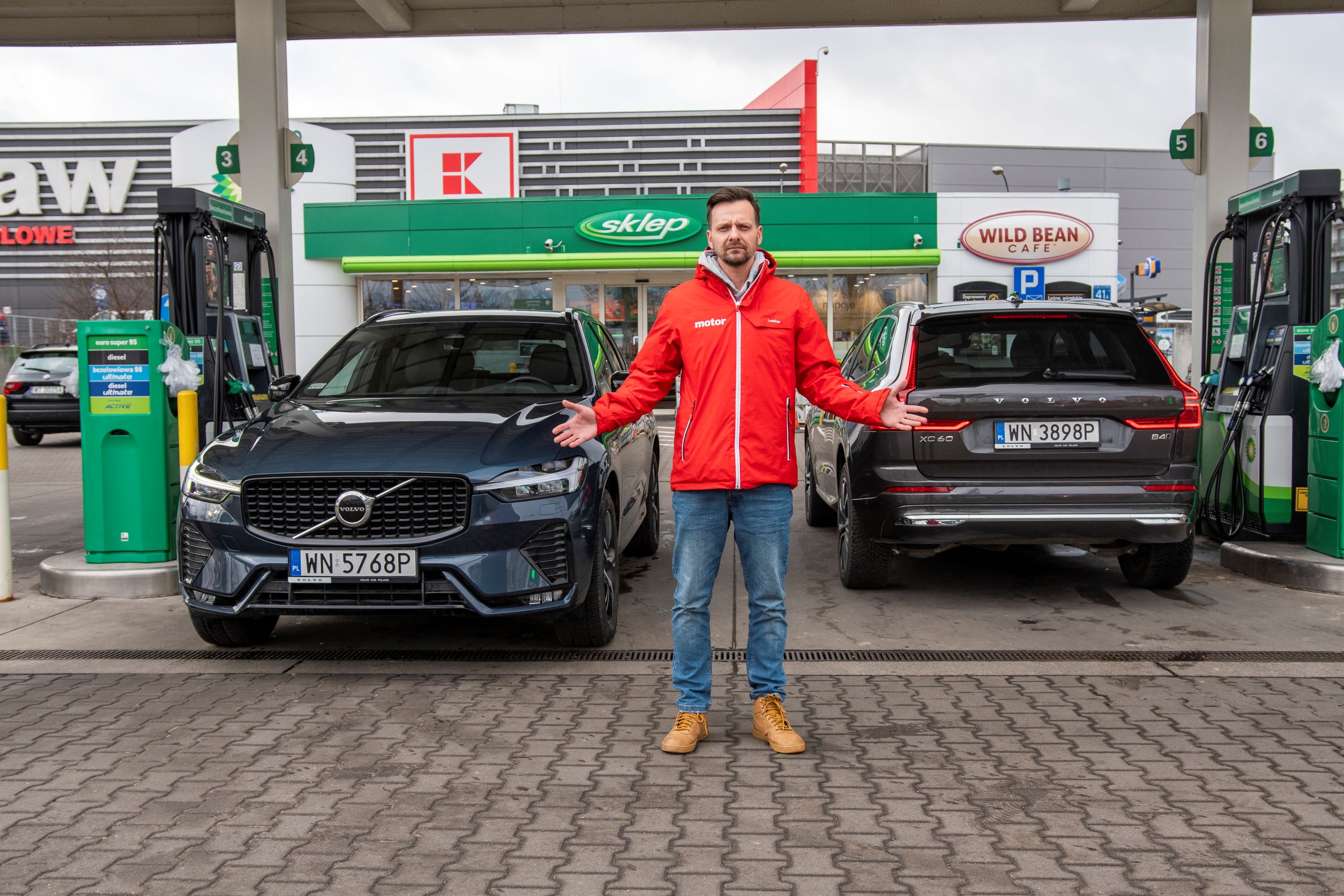 Volvo XC60 x2 stacja