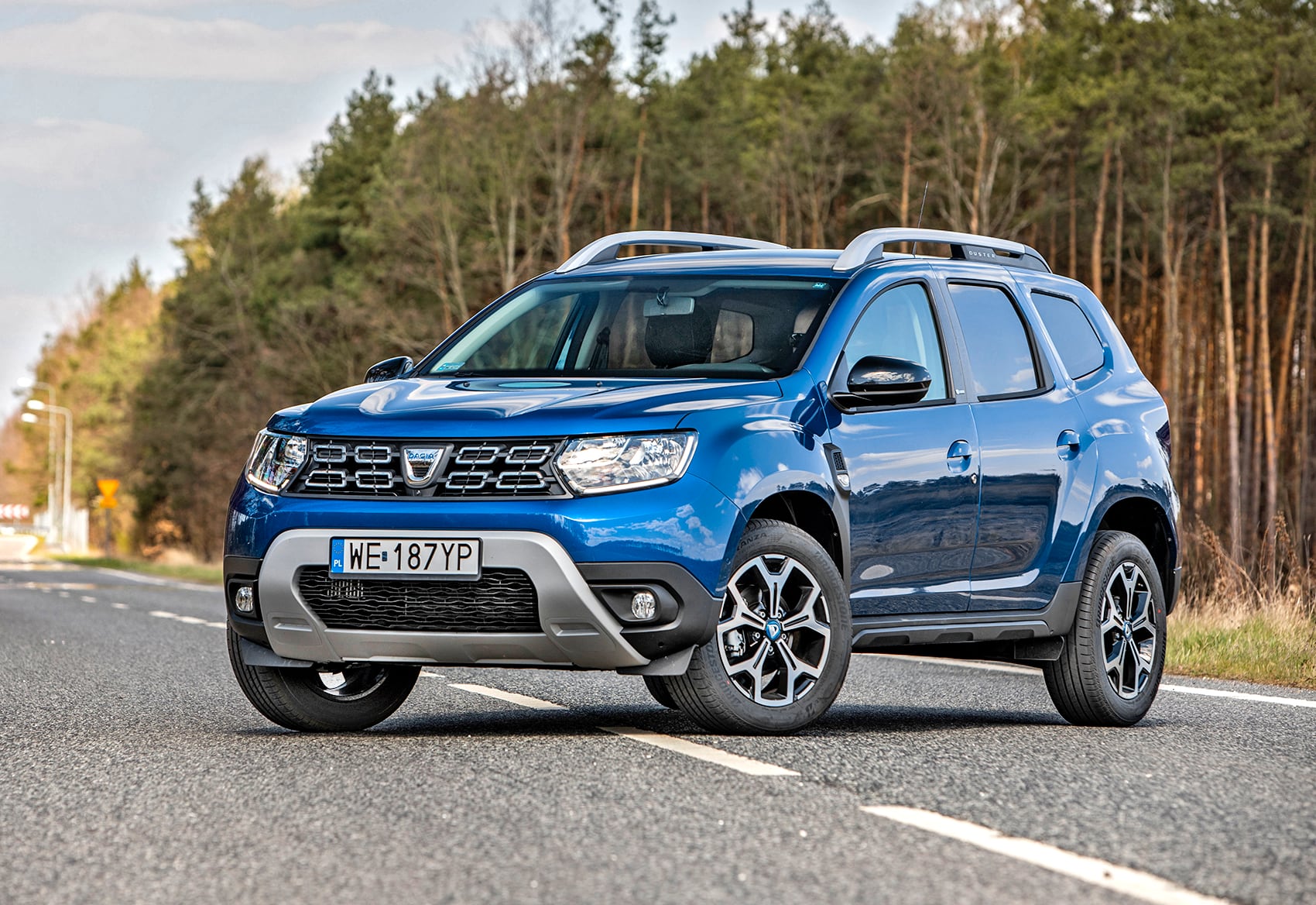 Dacia Duster przód i bok