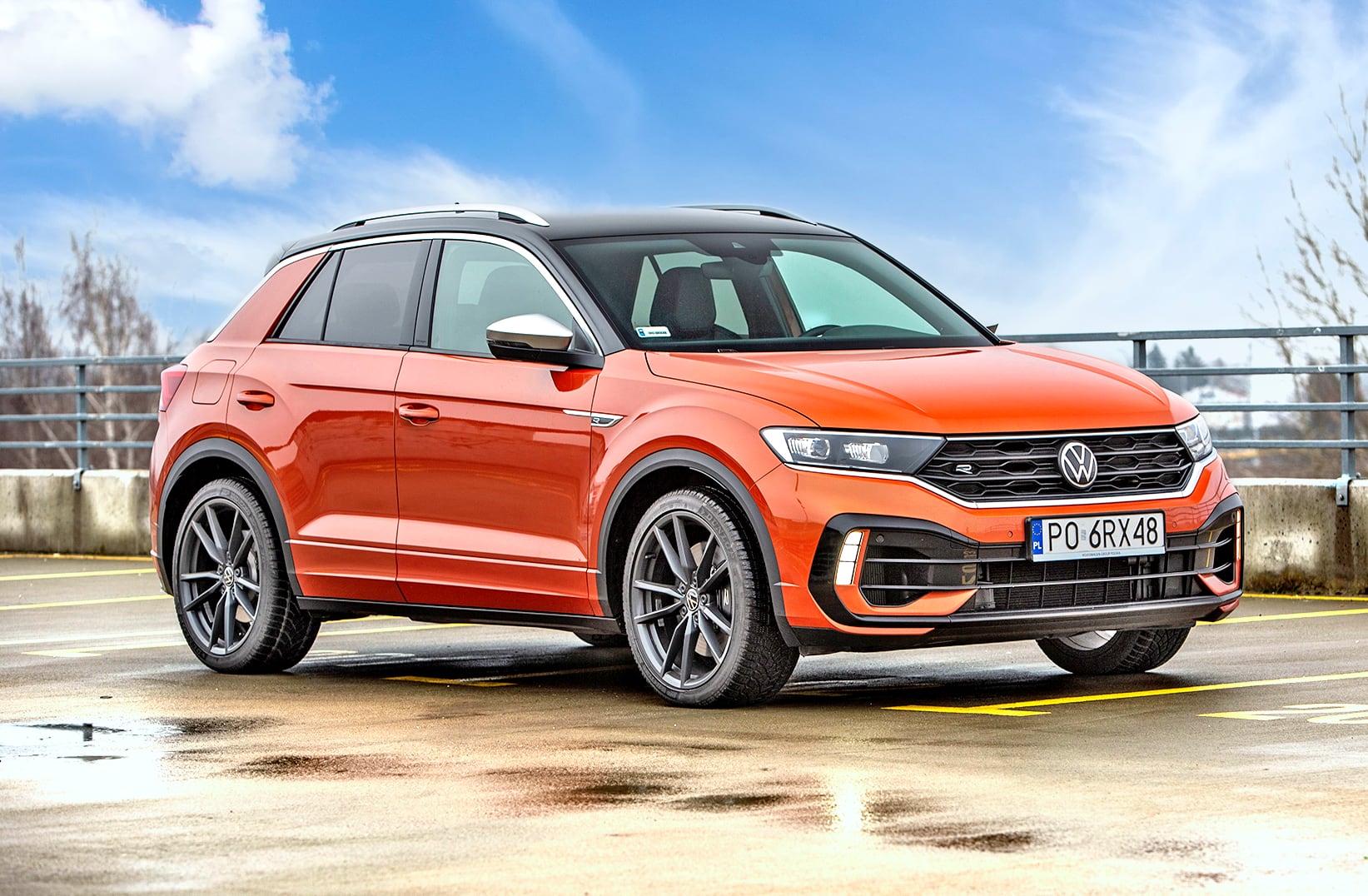 Volkswagen T-Roc przód i bok