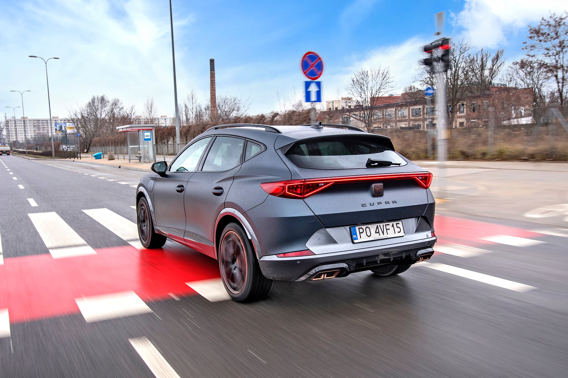 Cupra Formentor VZ 1.4 e-Hybrid 245 DSG tył w ruchu