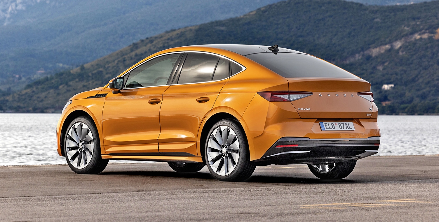 Skoda Enyaq Coupe iV bok i tył