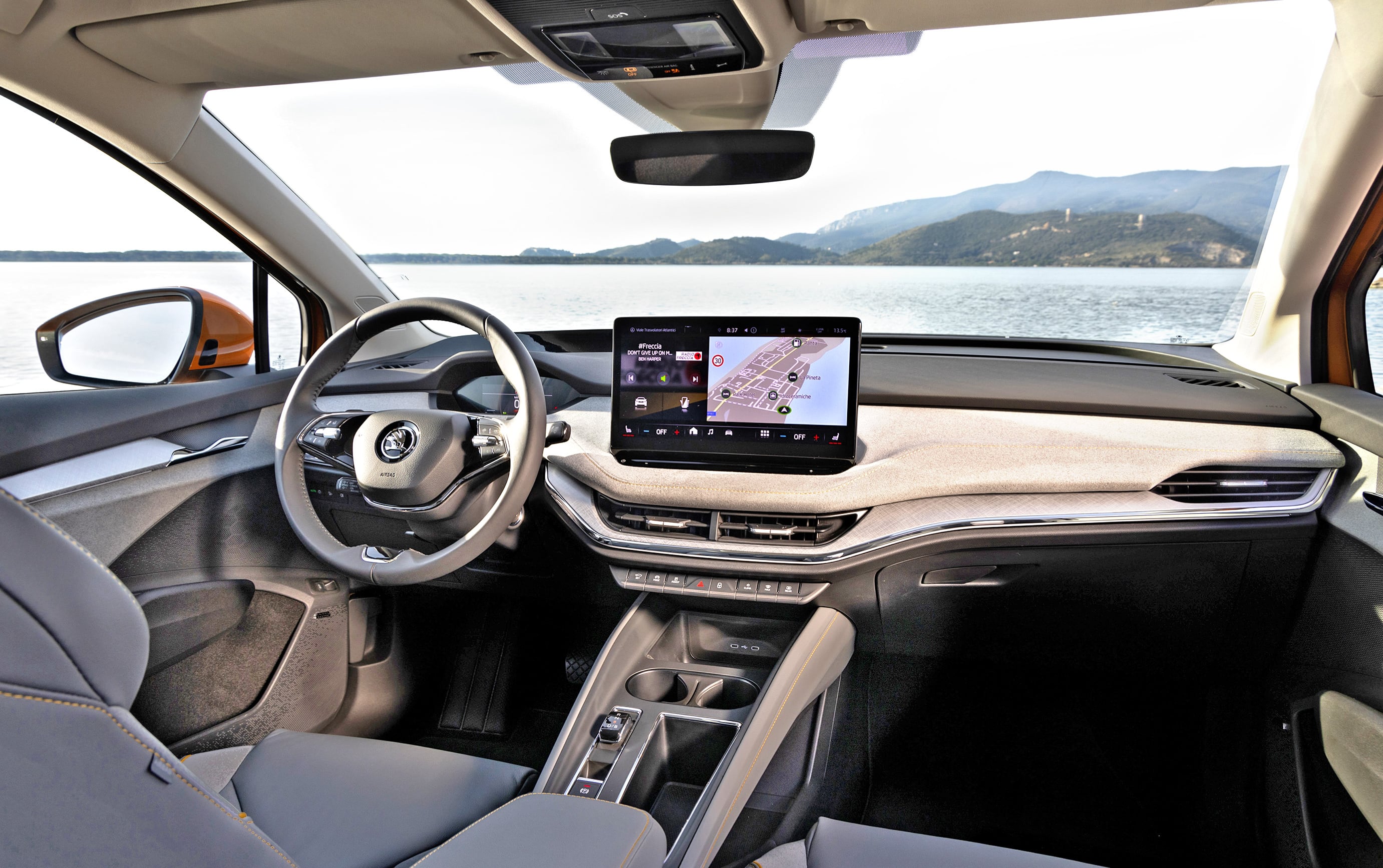 Skoda Enyaq iV deska rozdzielcza