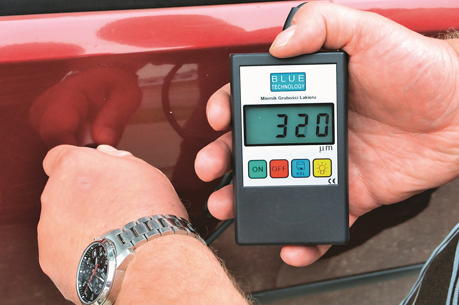 pomiar_grubosc_lakieru