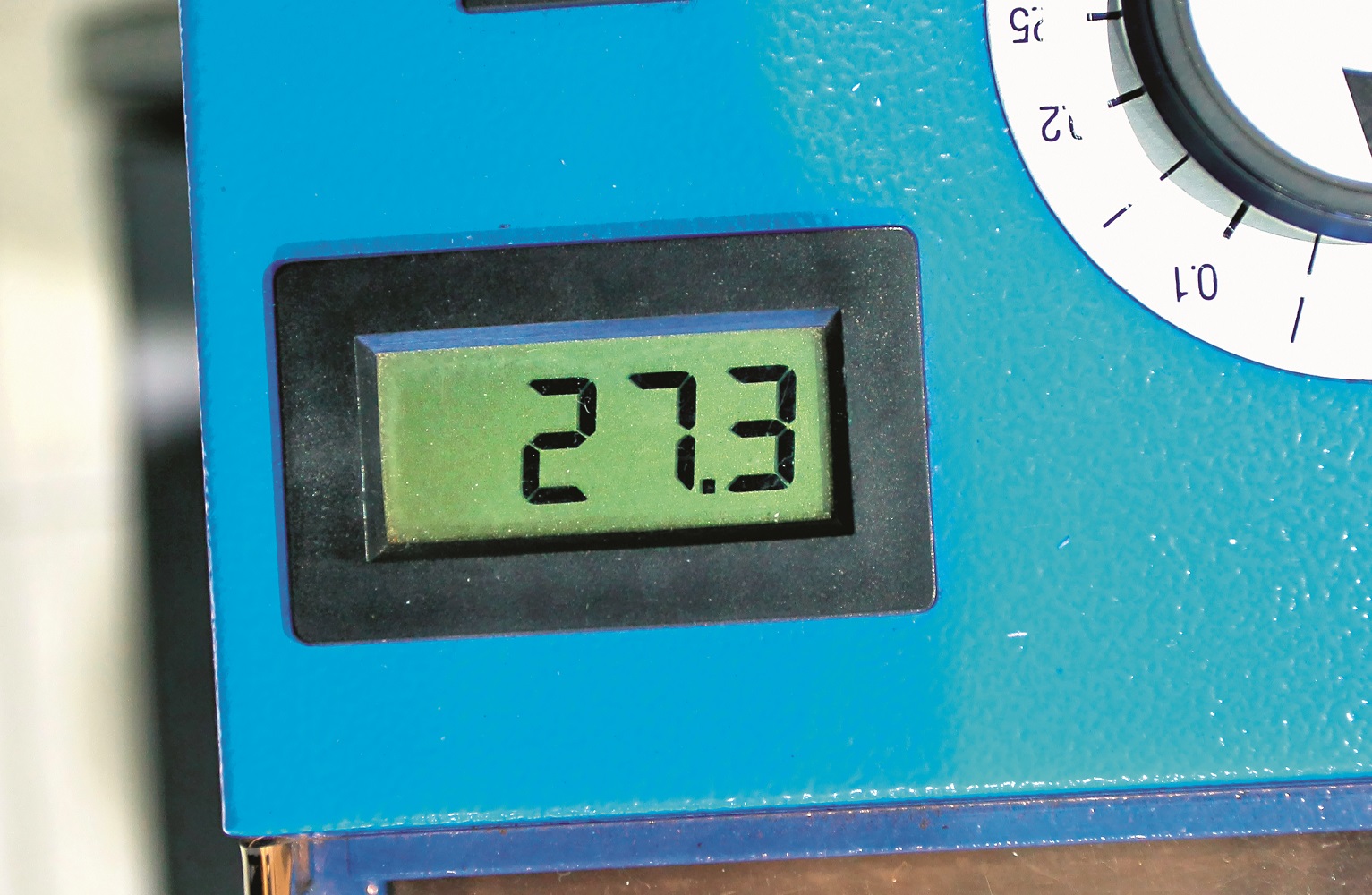 pomiar_swiatlosc_reflektorow