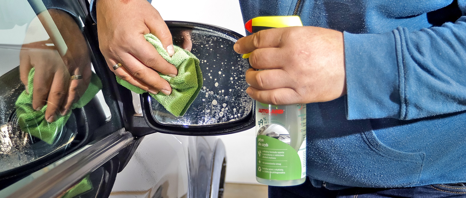 folia_na_lusterka_naklejanie_3