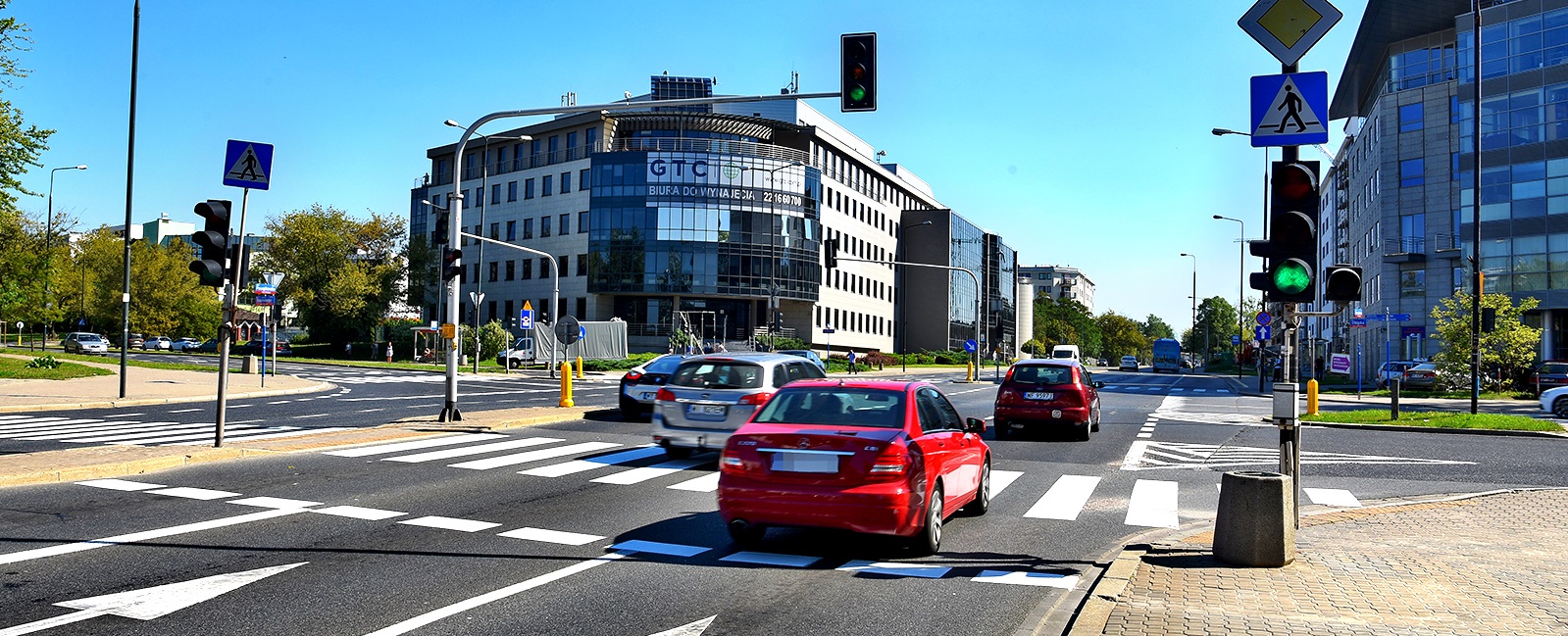 wyprzedzanie_skrzyzowanie