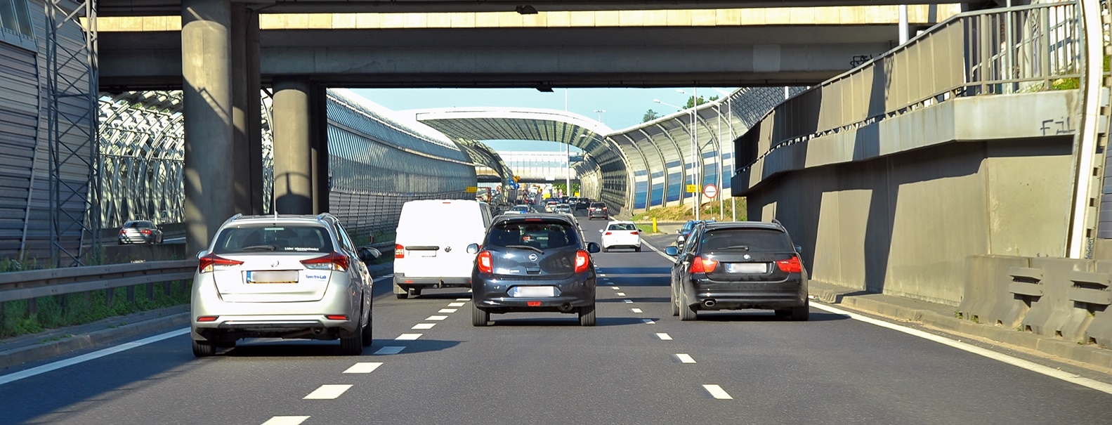 wyprzedzanie-z-prawej