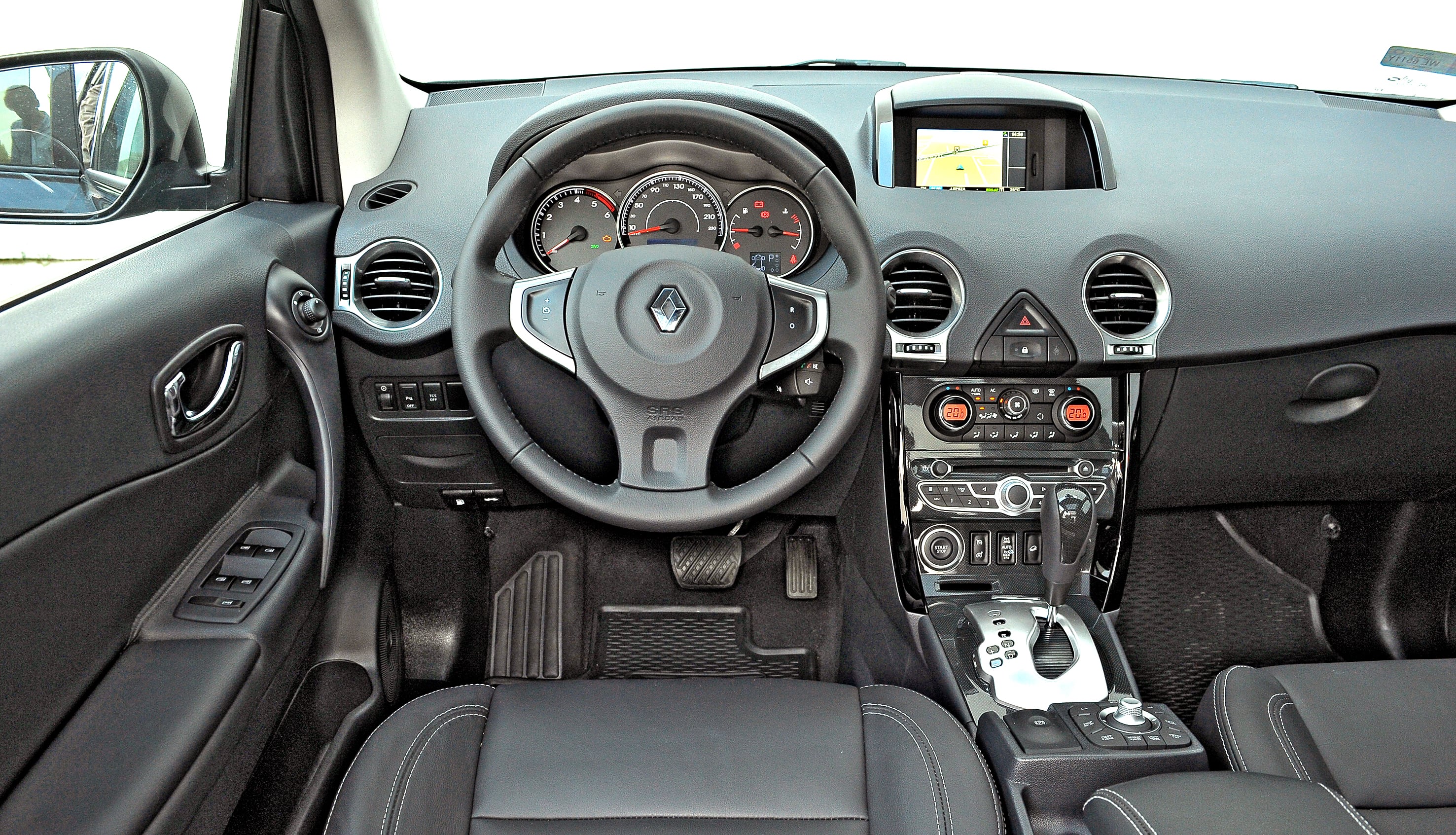Renault Koleos I – deska rozdzielcza