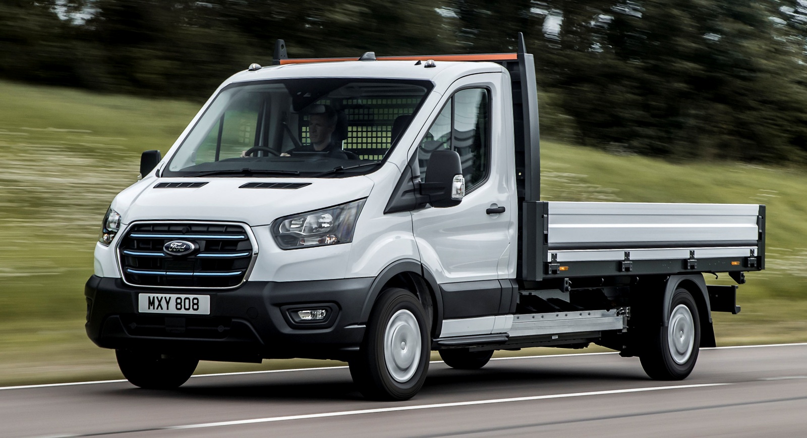 ford_etransit_przod