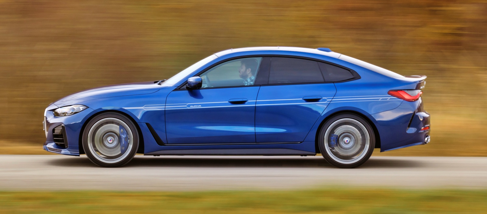 BMW ALPINA B4 Gran Coupé AWD bok