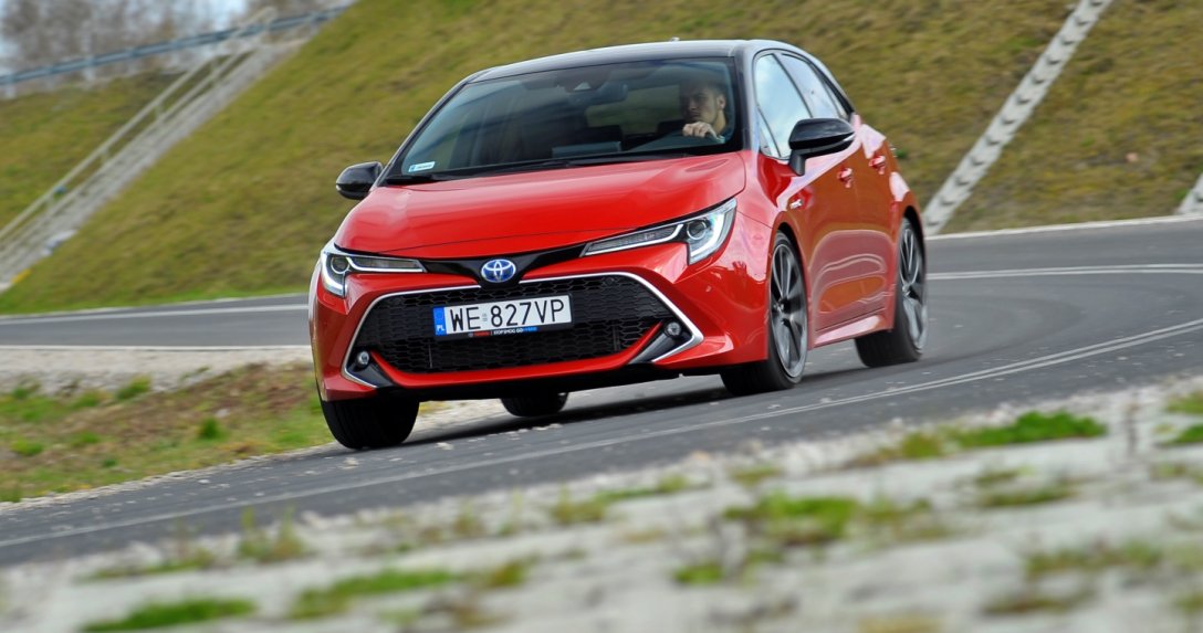 Toyota Corolla przód