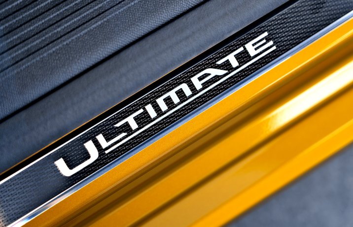 Nowy Opel Astra – listwa Ultimate