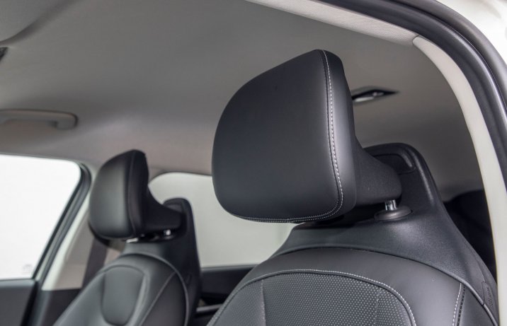 Kia EV6 - zagłówki