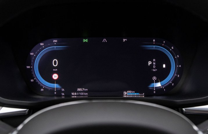 Volvo XC60 B4 benzyna - zegary