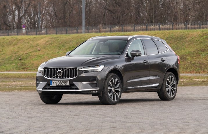 Volvo XC60 B4 diesel - przód