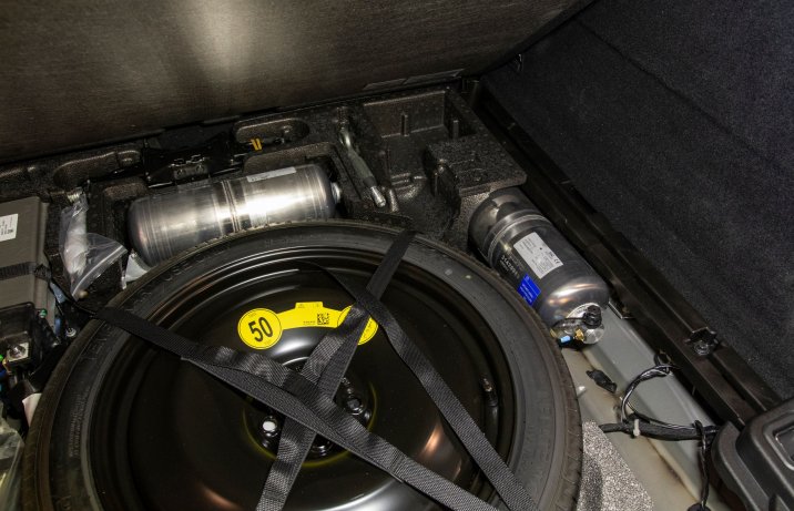 Volvo XC60 B4 diesel - zapas