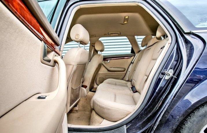 Audi A4 B6 Avant 2.5 V6 TDI quattro – kanapa
