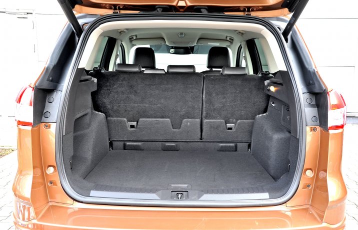 Ford Kuga II – bagażnik