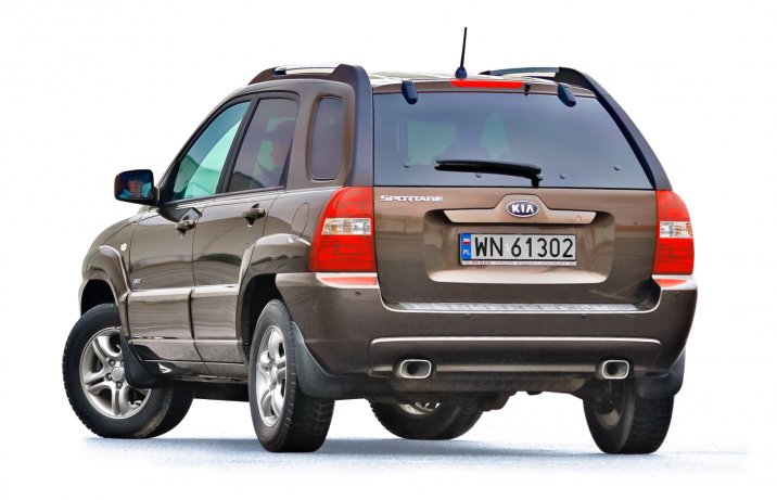Kia Sportage II – tył i bok