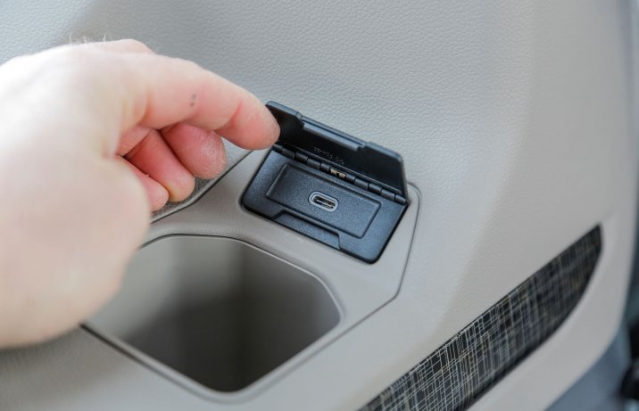 Volkswagen Multivan - gniazdo USB-C