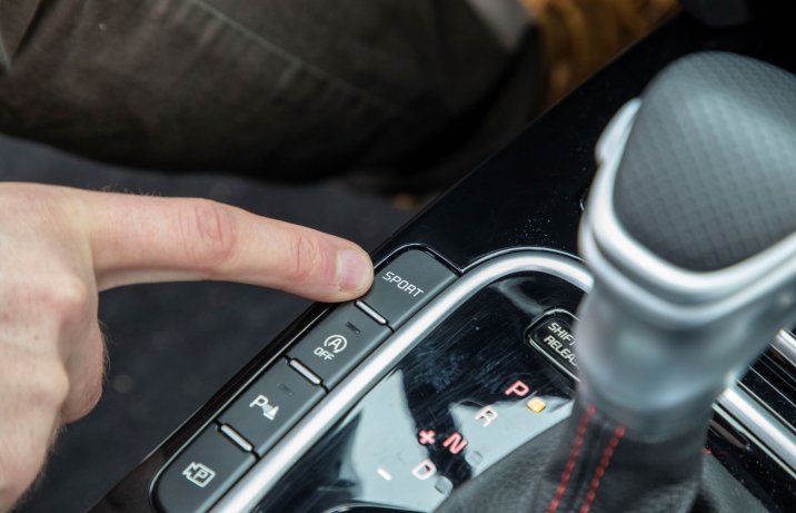 Kia ProCeed - tryb Sport