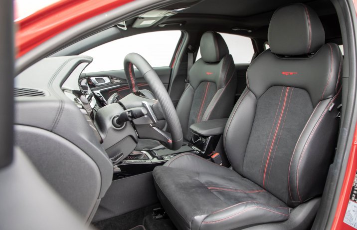 Kia ProCeed - fotele